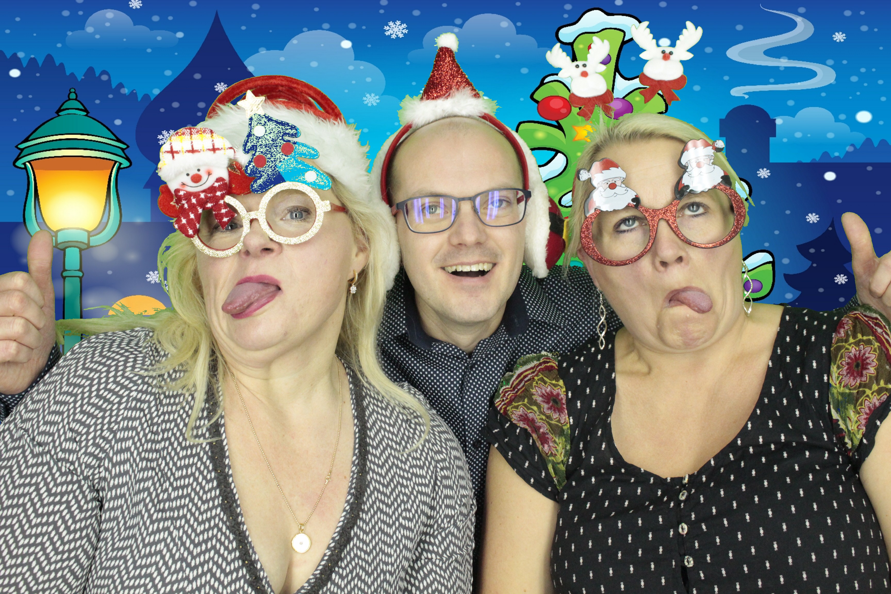 Waitrose Christmas Party 2019 | View more photos from the event at gallery.myphotoboothexperience.co.uk/u/MyPhotoBoothExperienceLtd/Waitrose-Christmas-Party-2019